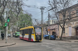 В Одесі подовжили програму розвитку міського електротранспорту до 2028 року: будуть збирати нові трамваї, купувати тролейбуси і електробуси