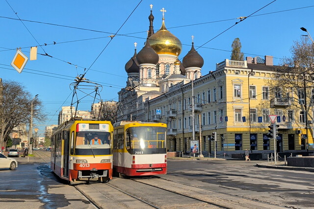В Одесі подовжили програму розвитку міського електротранспорту до 2028 року: будуть збирати нові трамваї, купувати тролейбуси і електробуси