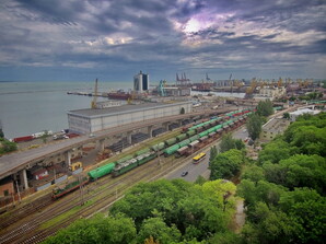 В портах Одеської області скорочується вивантаження зернових з залізниці