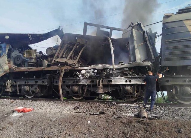 У Дніпропетровській області росіяни атакували локомотив
