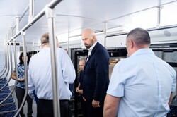 У Молдові показали майже готовий акумуляторний трамвай "одеського" дизайну для залізниці