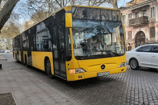 В Одесі запустили маршрутки замість трамваїв і тролейбусів
