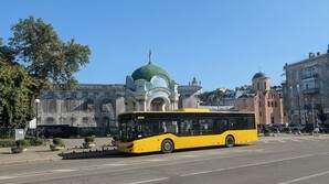 У Києві запустили автобус, що дублює наземну ділянку "червоної" лінії метро