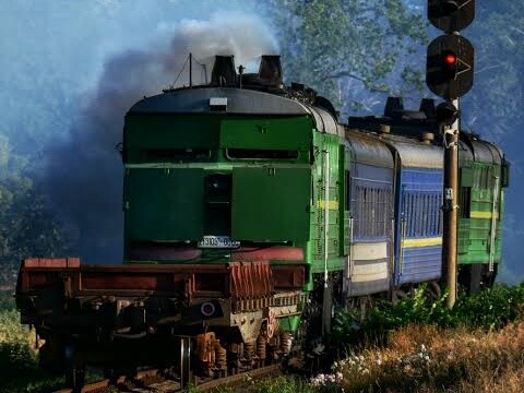 Біля Херсону росіяни атакували пасажирський поїзд