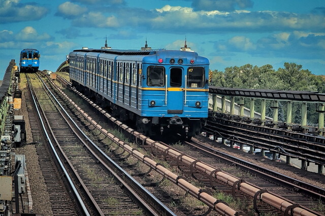 У Києві зменшився пасажиропотік комунального громадського транспорту