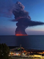 Поблизу російського порту Сочі вщент згорів підсанкційний танкер