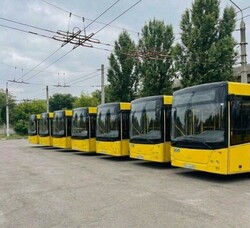 Одеса отримала колишні київські автобуси від Дніпра