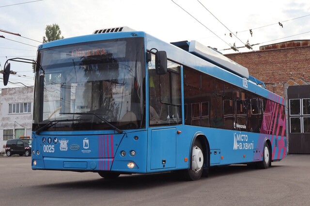 У Миколаєві модернізували тролейбус «Дніпро-Т203» для автономного руху