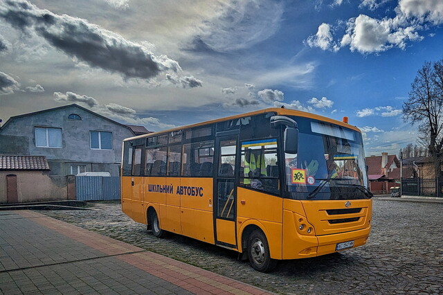 Одеська область отримає додаткові інклюзивні шкільні автобуси