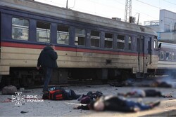 У Дніпрі росіяни атакували залізничний вокзал: загинули люди