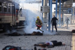 У Дніпрі росіяни атакували залізничний вокзал: загинули люди