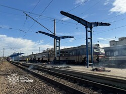 У Дніпрі росіяни атакували залізничний вокзал: загинули люди